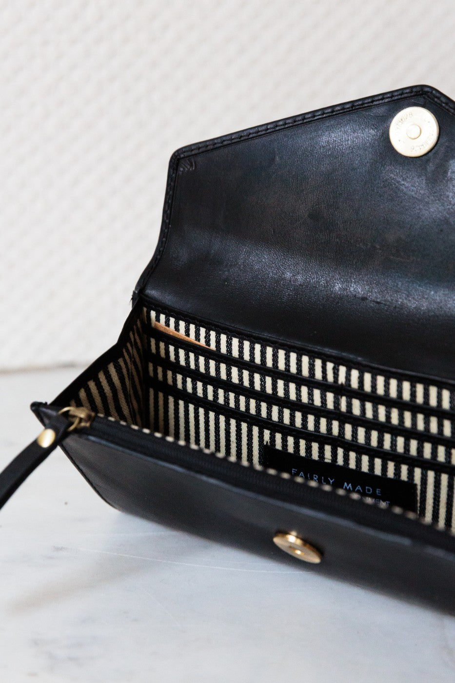 O MY BAG Envelope Pixie Black Classic Leather – love it green